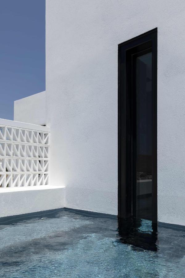 Cubic Mykonos Seafront Design Suites Ornos  Bagian luar foto