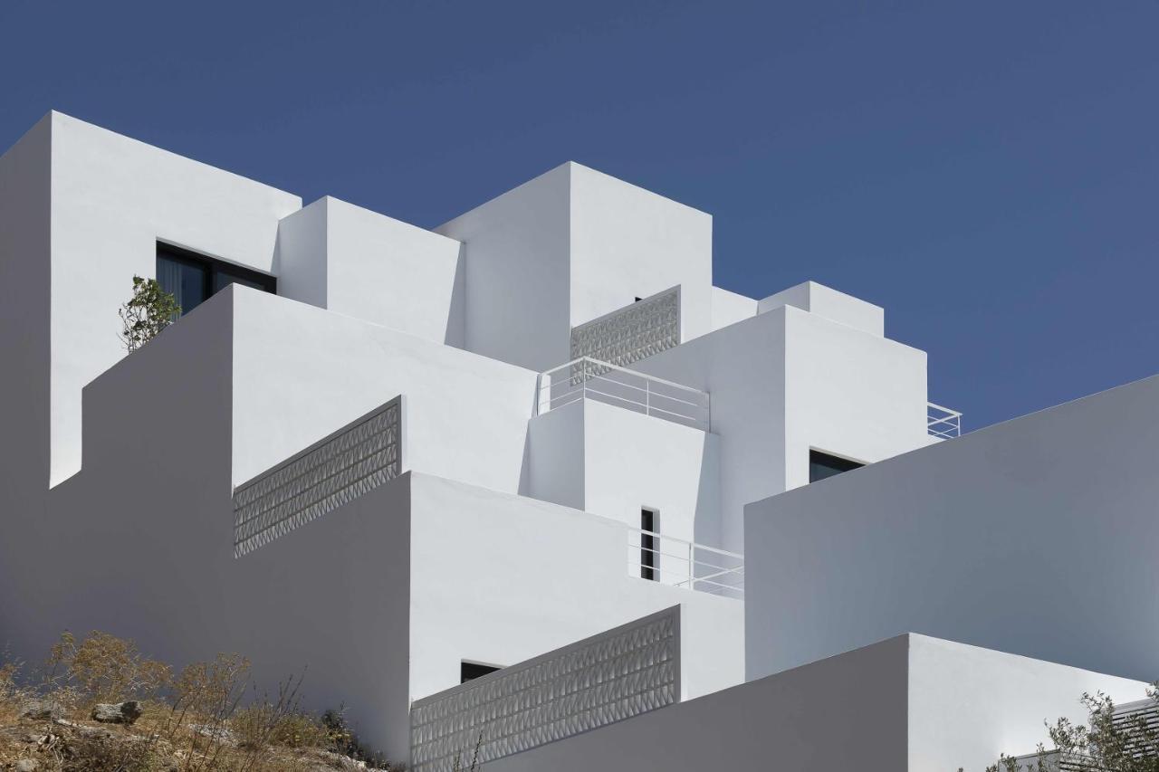 Cubic Mykonos Seafront Design Suites Ornos  Bagian luar foto