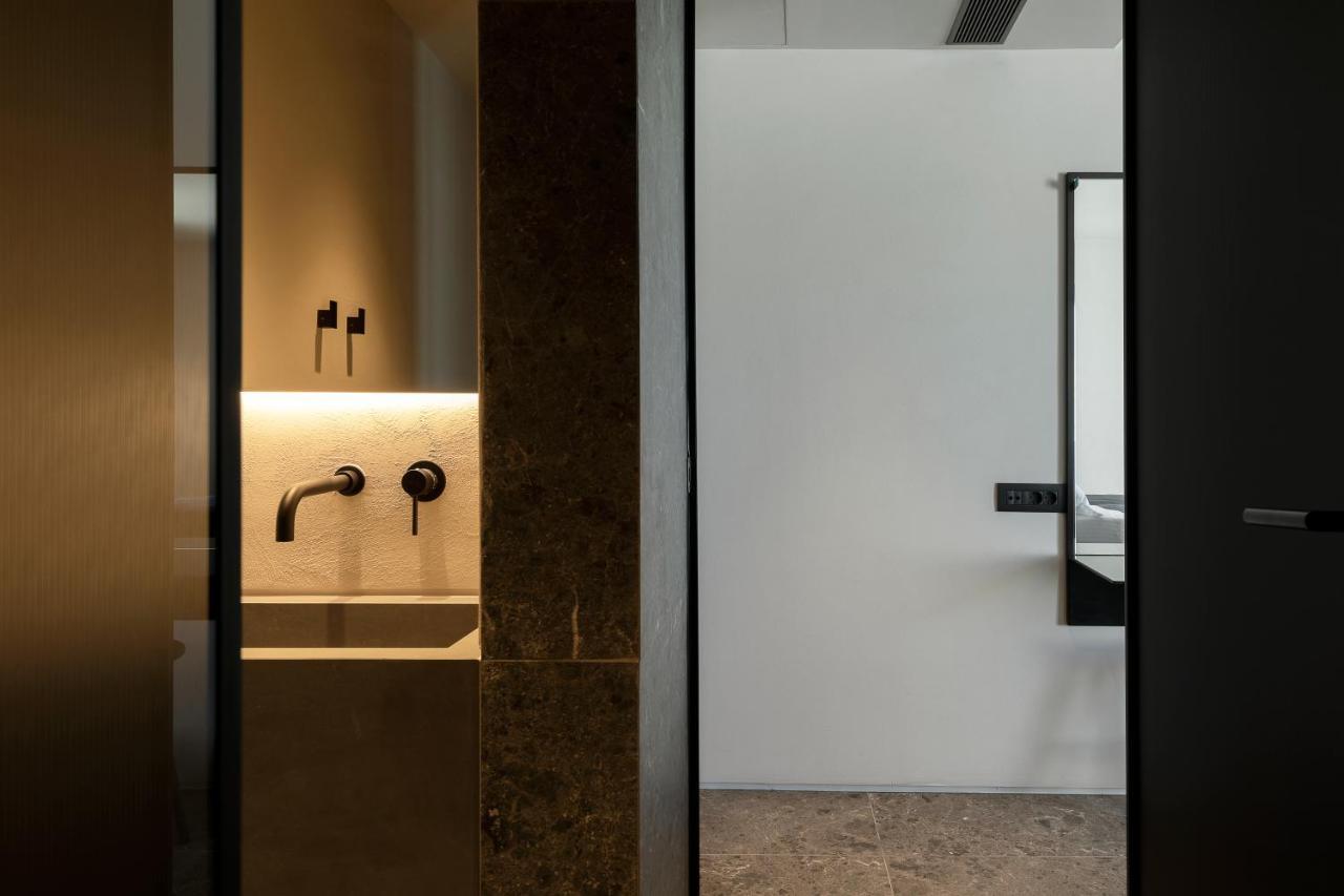 Cubic Mykonos Seafront Design Suites Ornos  Bagian luar foto