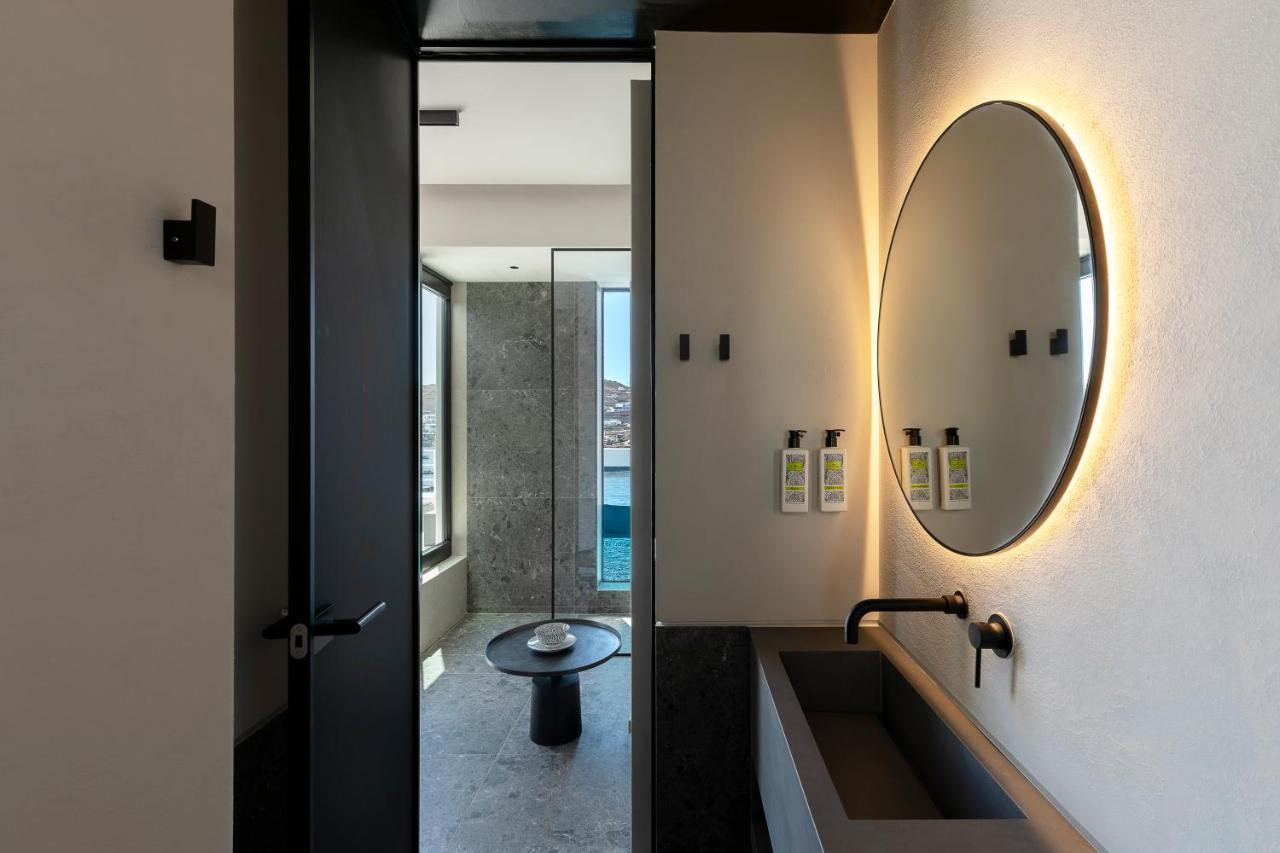 Cubic Mykonos Seafront Design Suites Ornos  Bagian luar foto