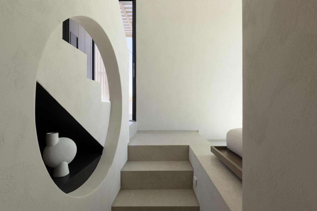 Cubic Mykonos Seafront Design Suites Ornos  Bagian luar foto